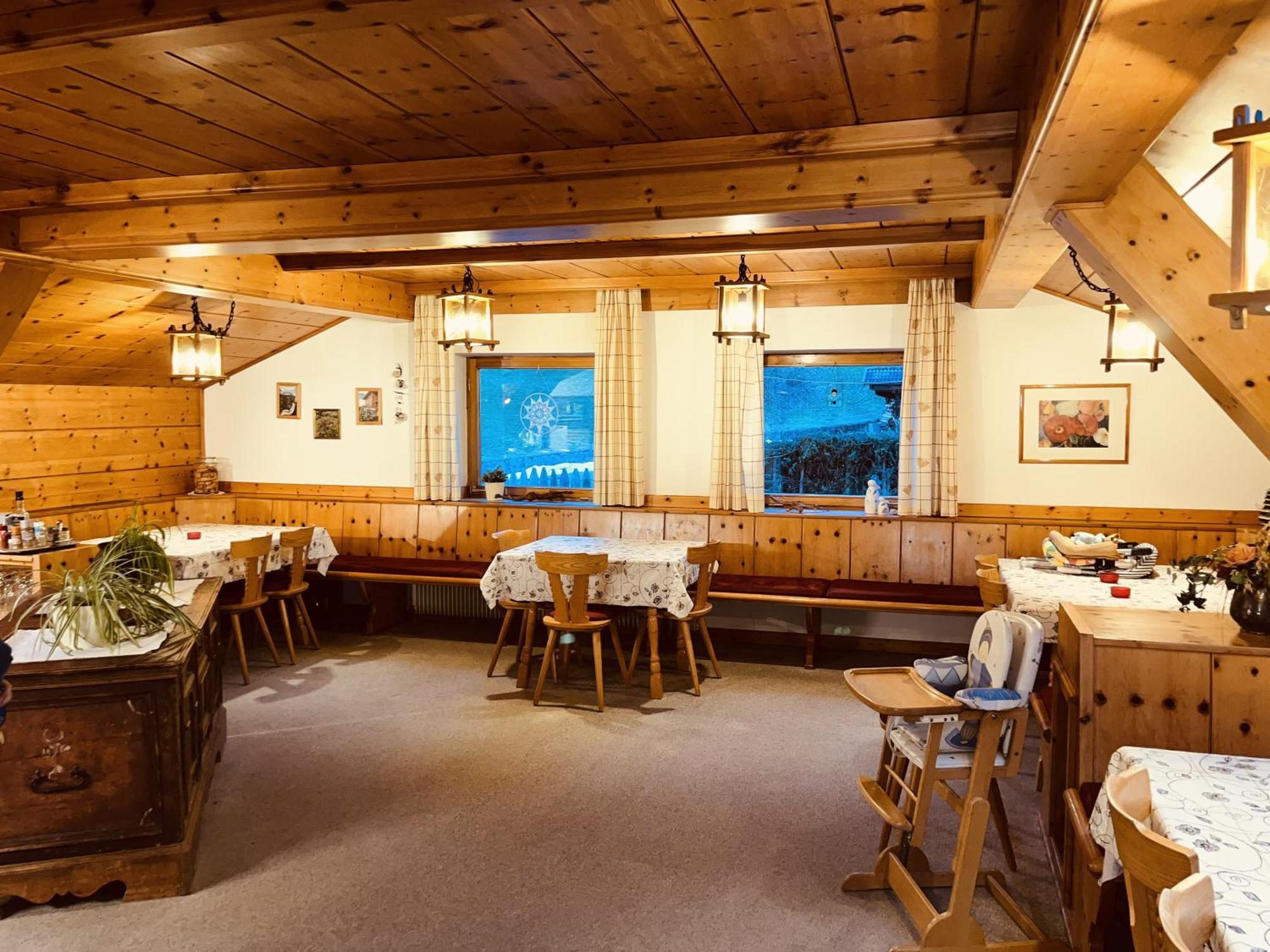 Residence Zirmer Wohnung Erde Kastelruth Buitenkant foto